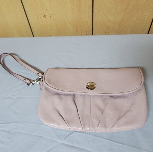 Coach Large Pink Wristlet - Picture 2 of 13